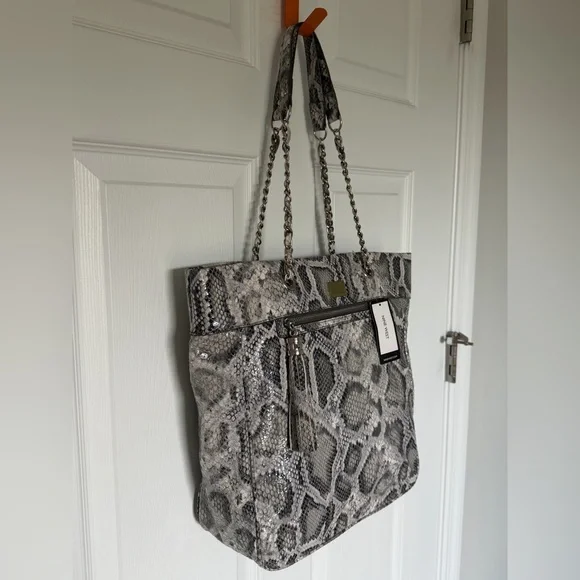🆕 NINE WEST Caroline Faux Leather Snakeskin Tote NWT Large Purse HandBag Grey - Picture 4 of 15